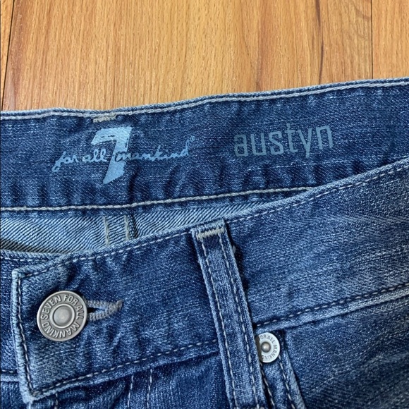 7 For All Mankind Austyn Relaxed Straight Jeans - Picture 5 of 13